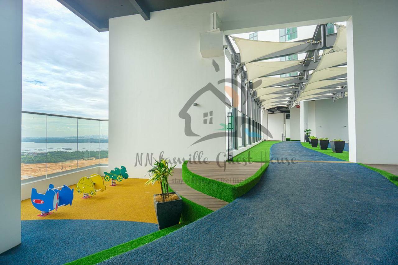 Nn Famille Guest House Pasir Gudang Eksteriør billede