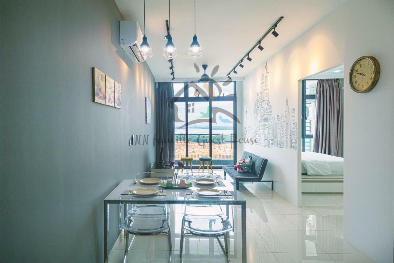 Nn Famille Guest House Pasir Gudang Eksteriør billede